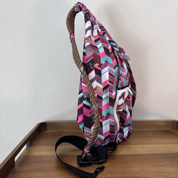 Kavu Pink Black Geometric Design Cotton Canvas Rope Sling Crossbody Backpack - Picture 3 of 12